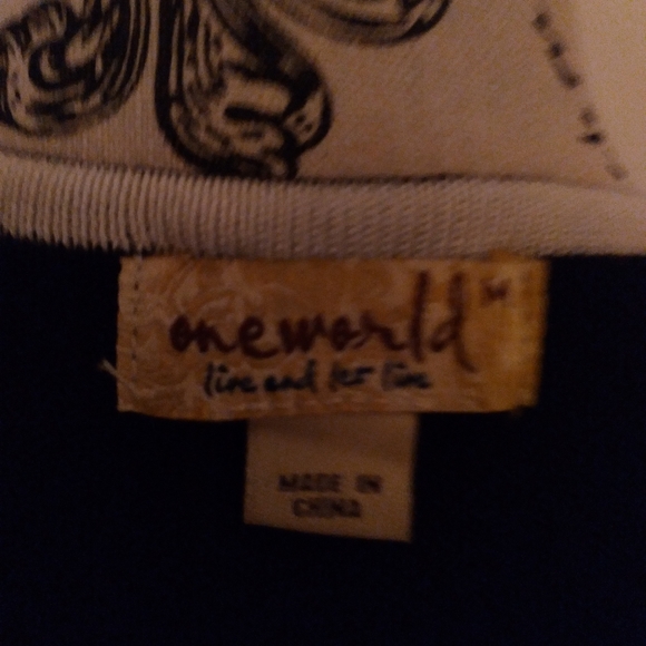 NWOT - One World Black and White Tunic Sweater - Picture 6 of 6